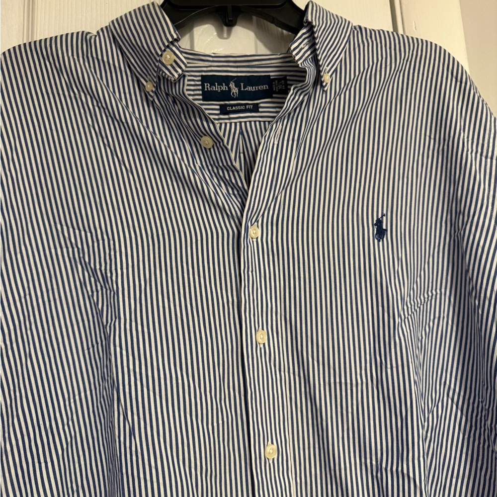 Ralph Lauren Classic Fit Blue & White Striped Button Down Shirt – Size L